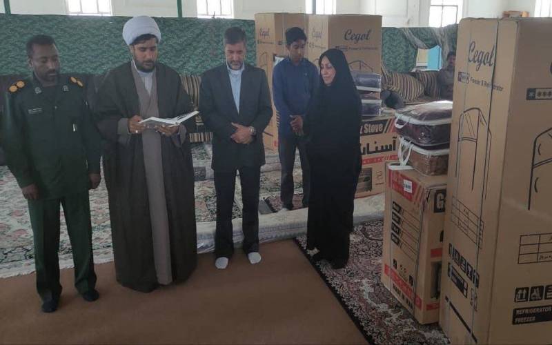 اهدای ۲۰ سری جهیزیه به نوعروسان کهنوجی